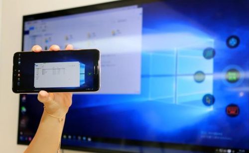 在手机和电脑协同工作的软件组合中，以下几款软件以其出色的云同步功能和强大的移动办公能力脱颖而出，它们分别是，剑侠手游藏剑与wggame官方下载、微软Office系列（如Word、Excel等）、钉钉以及云存储服务如阿里云盘等。接下来，我们将详细介绍这些软件如何通过云同步实现无缝衔接，满足移动办公的需求。